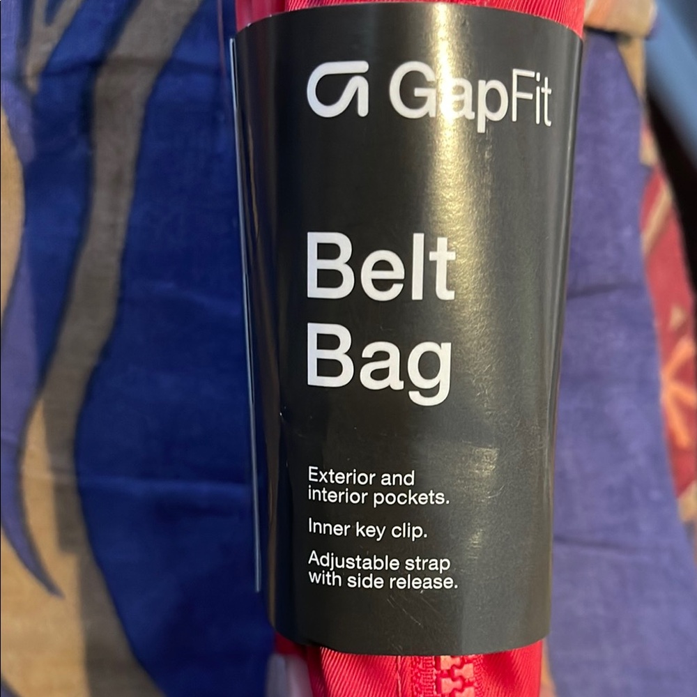 Gapfit Red Waist Pack NWT - Picture 3 of 5